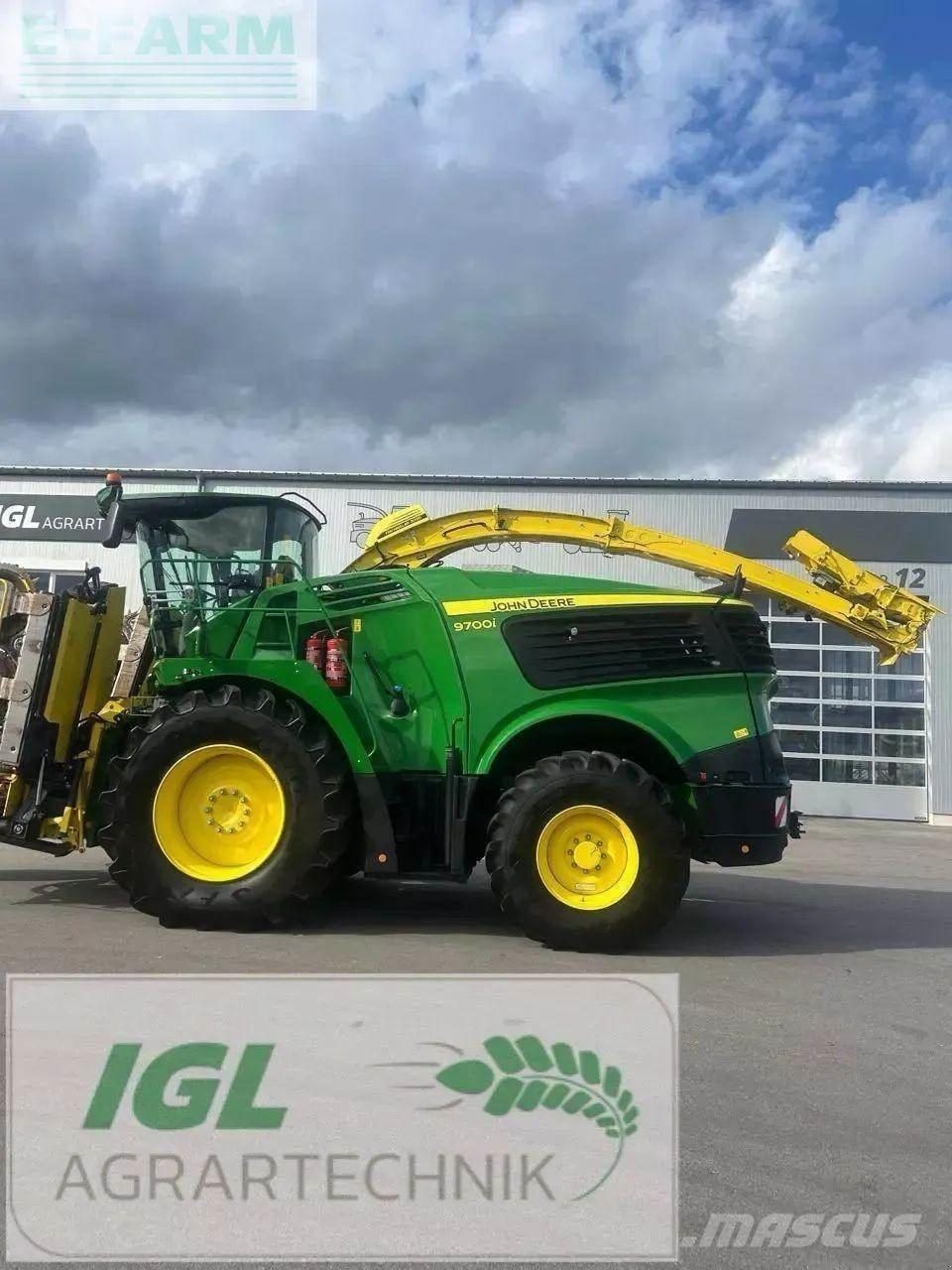 John Deere 9700 i Samochodné kosačky