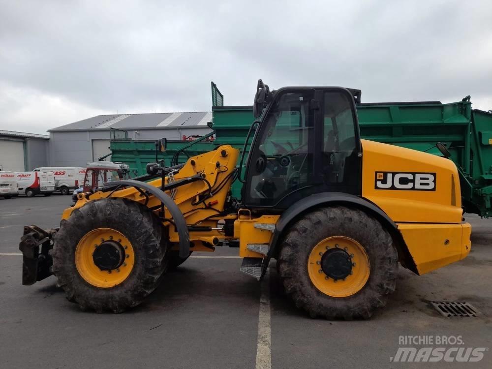 JCB TM 420 Teleskopické nakladače pre poľnohospodárstvo
