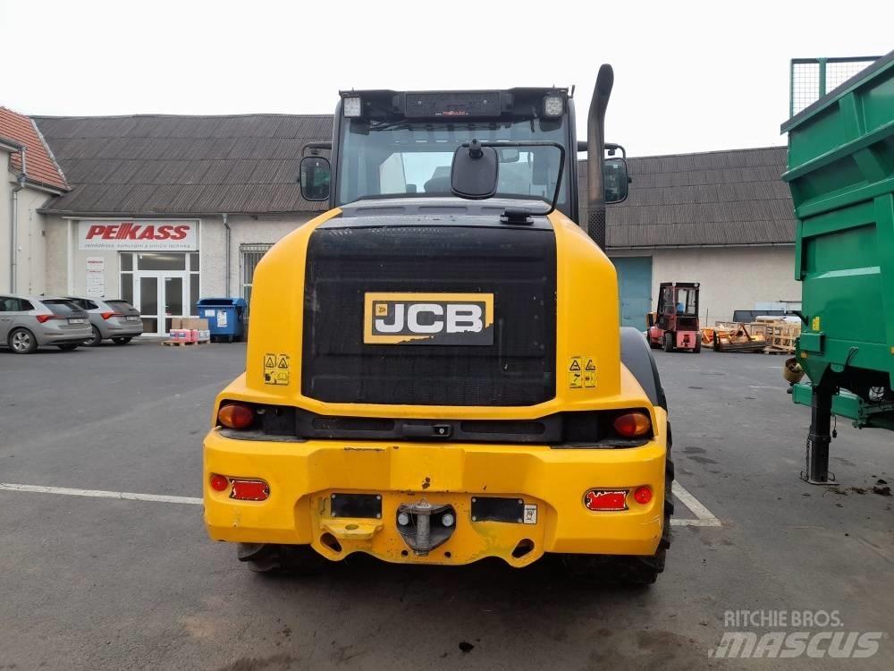 JCB TM 420 Teleskopické nakladače pre poľnohospodárstvo