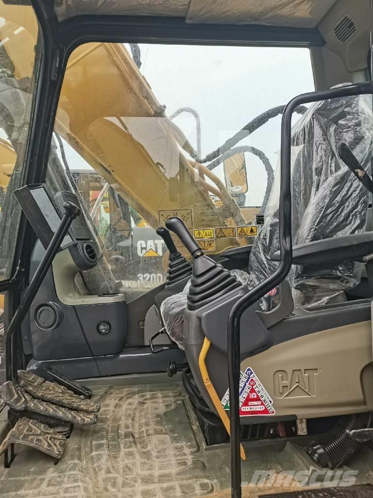 CAT 315D2 GC Pásové rýpadlá