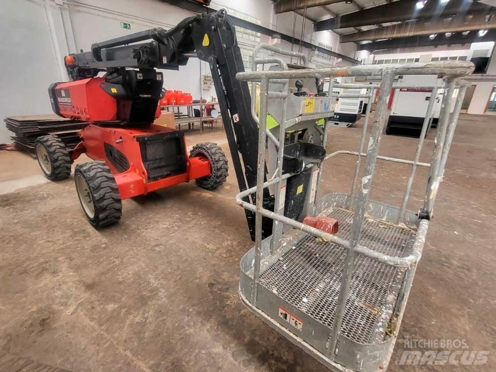 Manitou ManGo 12 Kĺbové plošiny