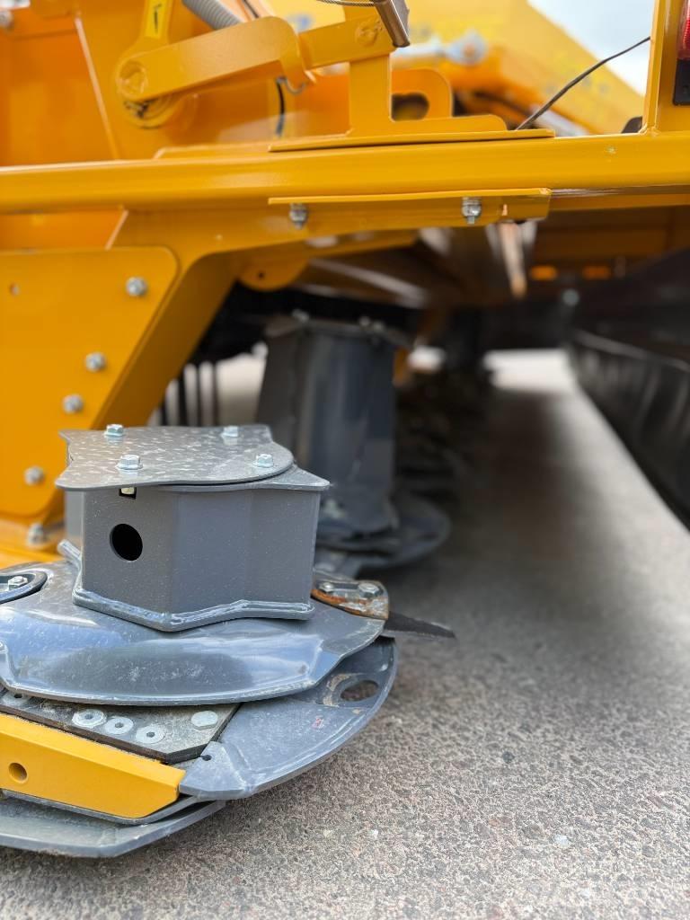 Elho NM 3700 Front Žacie stroje