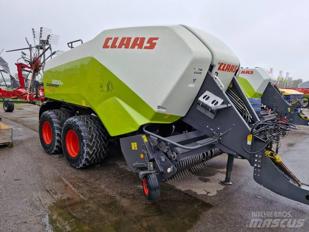 CLAAS Qvadrant 3200 Lisy na hranaté balíky