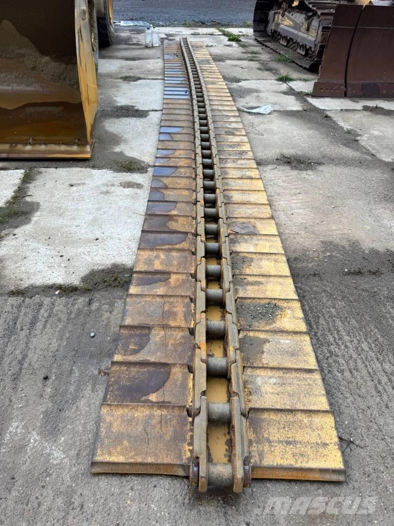 CAT D 6 N LGP Pásové dozéry