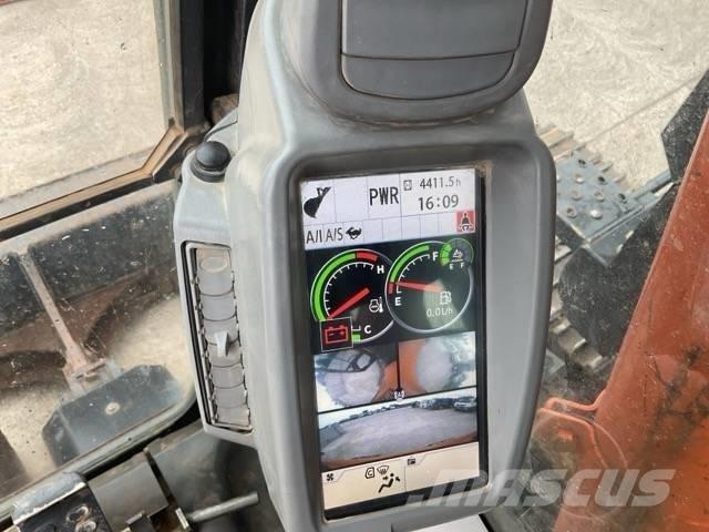 Hitachi ZX 135 US-6 Pásové rýpadlá