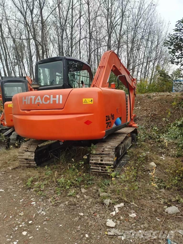 Hitachi ZX 70 Midi rýpadlá 7 t - 12 t