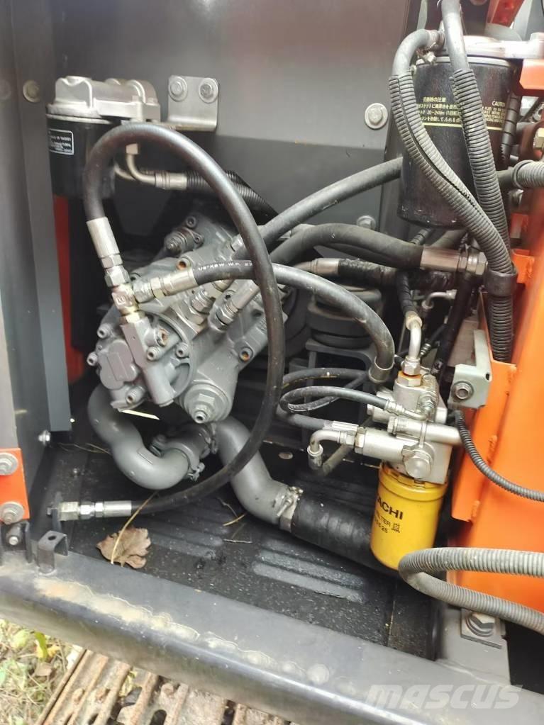 Hitachi ZX 70 Midi rýpadlá 7 t - 12 t
