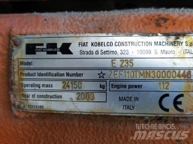 Fiat-Kobelco E 235 Pásové rýpadlá