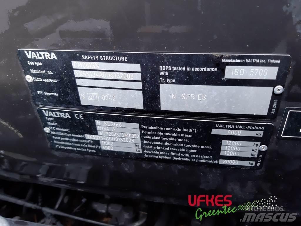 Valtra N134 Traktory