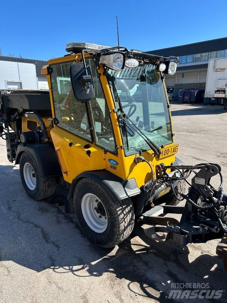 Wille 265 Kompaktné traktory