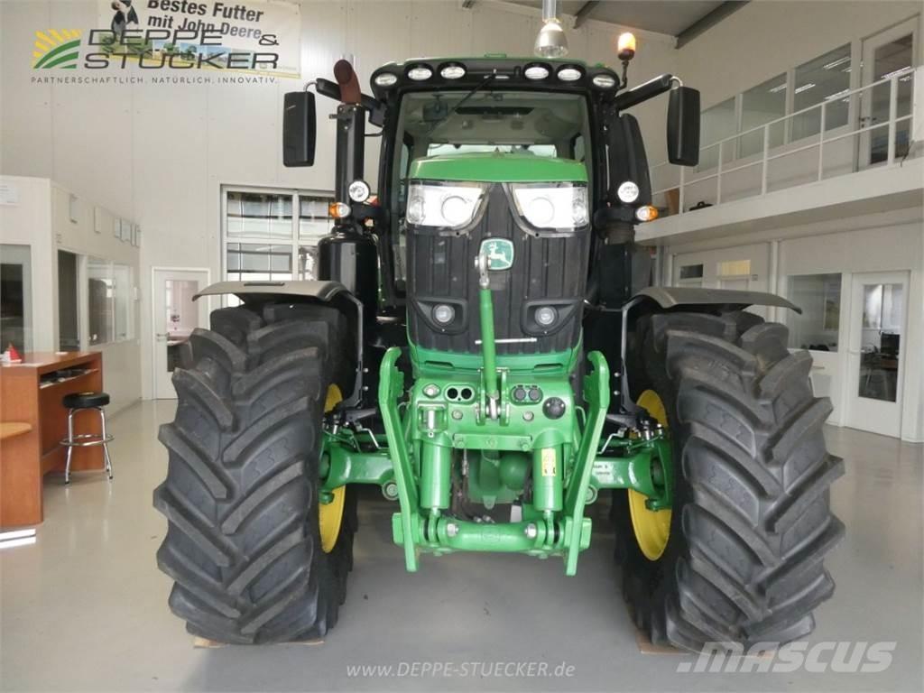 John Deere 6250R Traktory