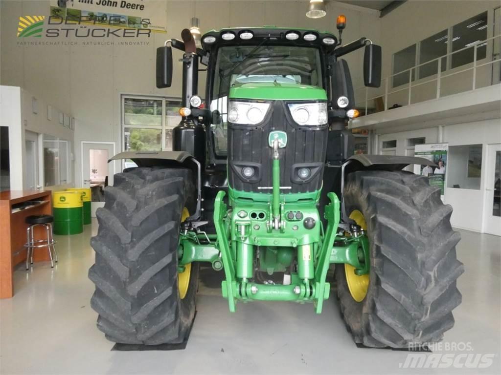 John Deere 6250R Traktory