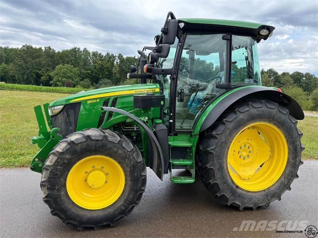 John Deere 5100R Traktory