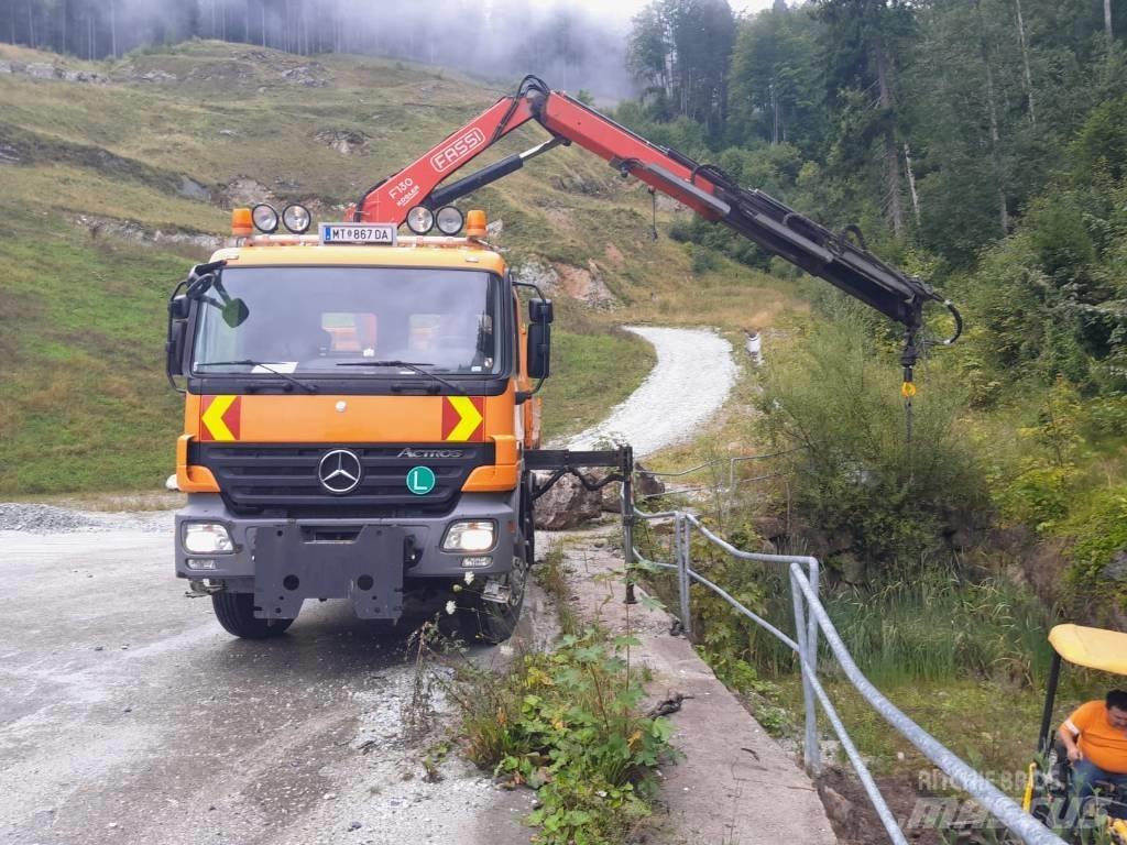 Fassi 130 Nakladacie žeriavy