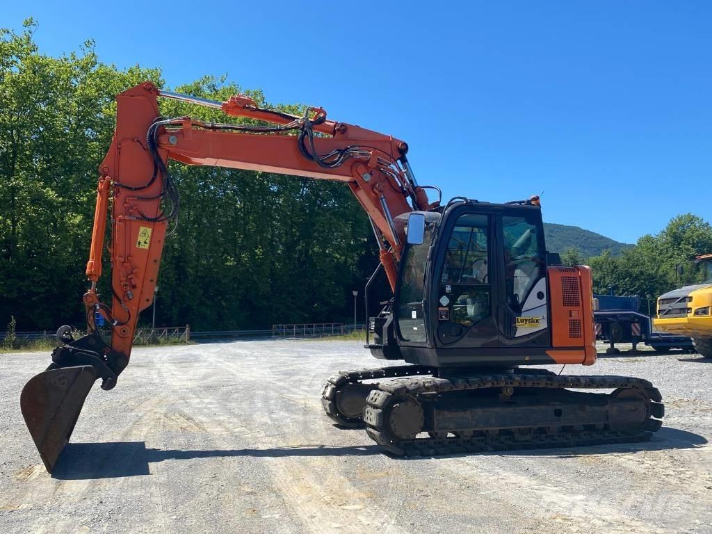Hitachi ZX 135 US-6 Pásové rýpadlá