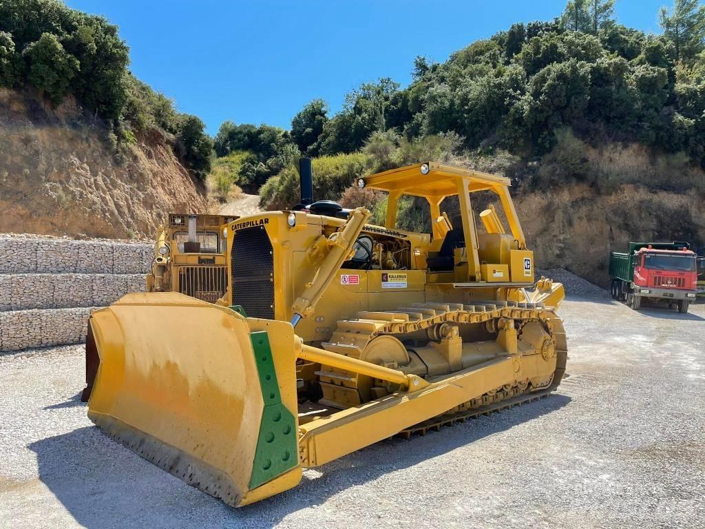 CAT D 9 G Pásové dozéry