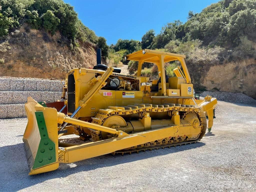 CAT D 9 G Pásové dozéry