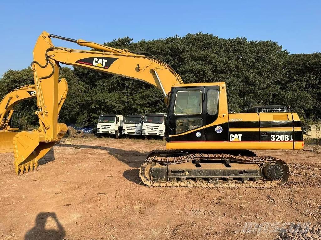 CAT 320 B Pásové rýpadlá