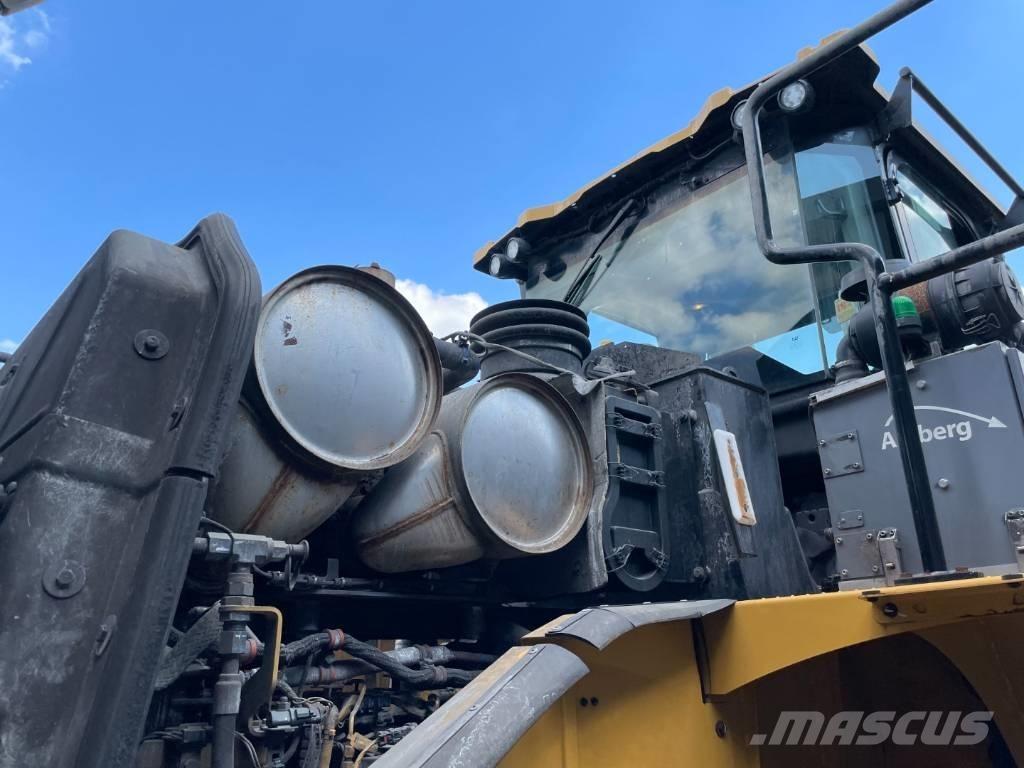 CAT 966MXE Kolesové nakladače