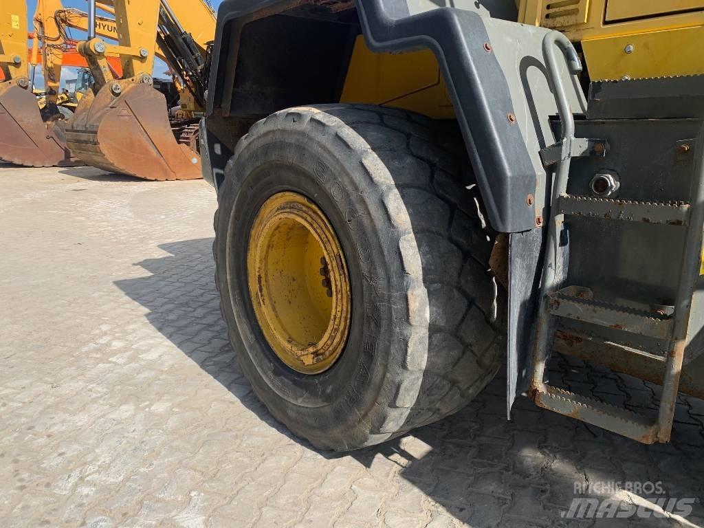Komatsu WA 320-5H Kolesové nakladače