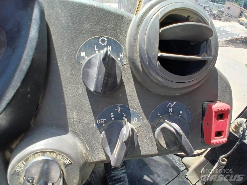 Hitachi ZW 310 Kolesové nakladače