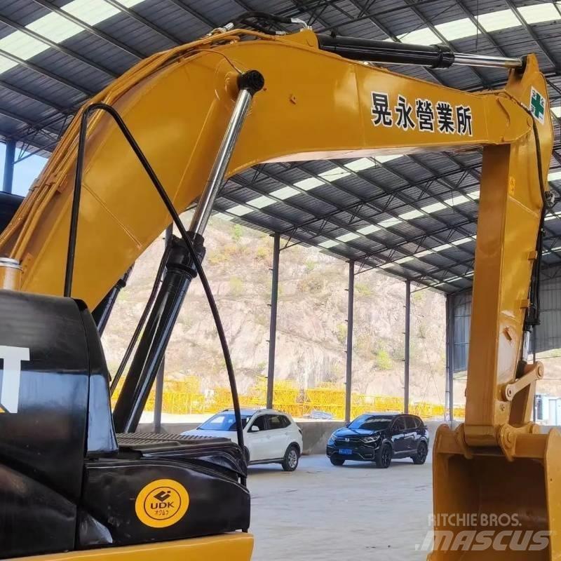CAT 320D Pásové rýpadlá
