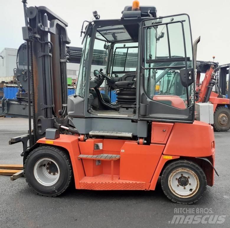 Kalmar DCG55-6 Dieselové vozíky