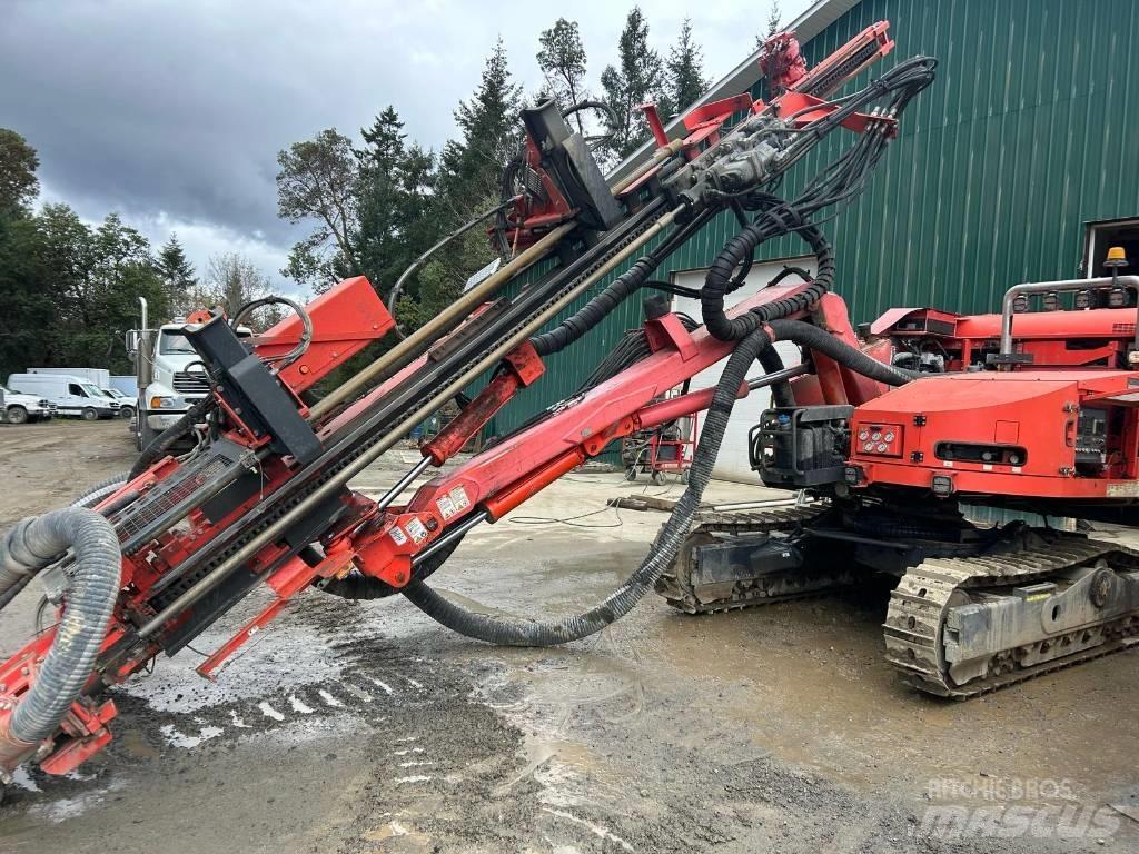 Sandvik DX 800R Povrchové vrtné súpravy