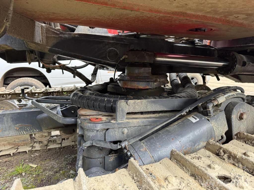 Sandvik DX 800R Povrchové vrtné súpravy