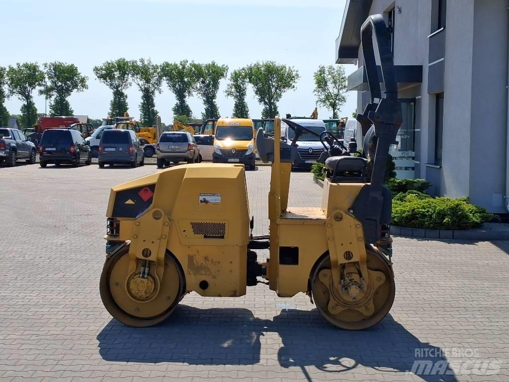 CAT CB 22 Tandemové valce