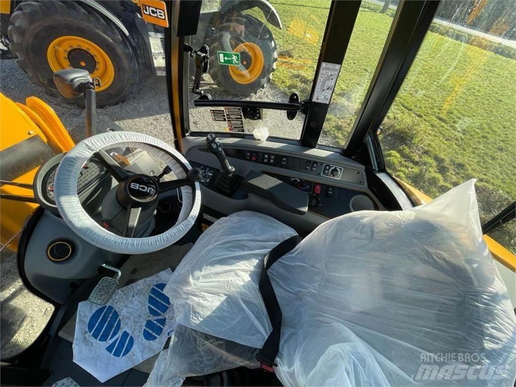 JCB TM 220 Agri Kolesové nakladače