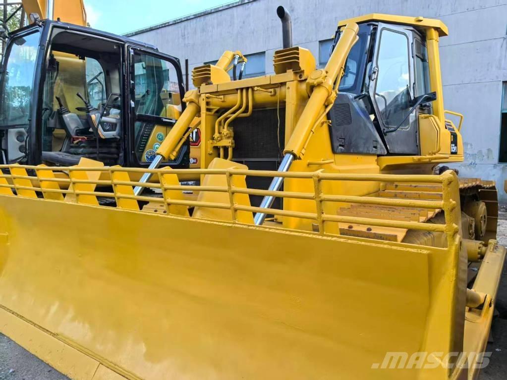 Komatsu D 65 PX-12 Pásové dozéry