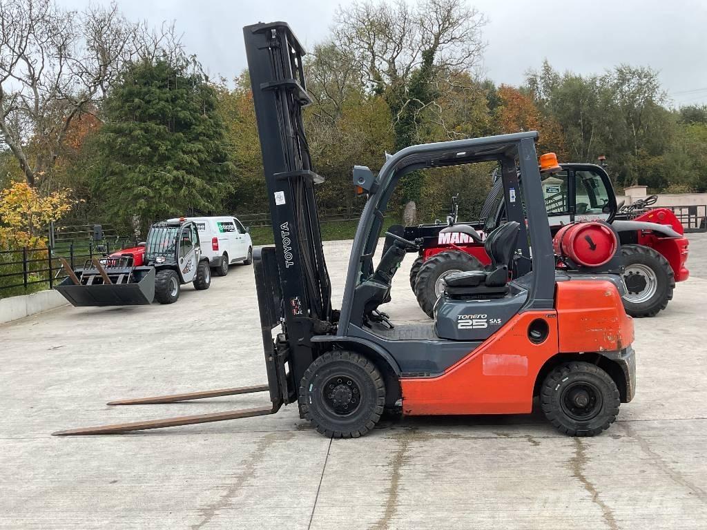 Toyota 02-8 FGF 25 LPG vozíky