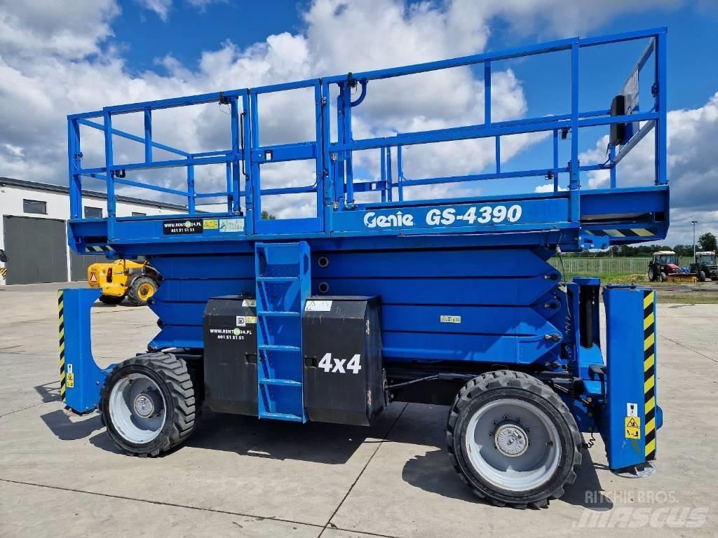 Genie GS 4390  RZ111 Nožnicové zdvíhacie plošiny