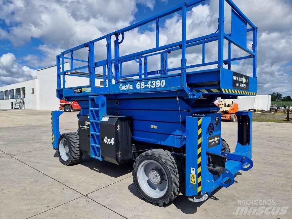 Genie GS 4390  RZ111 Nožnicové zdvíhacie plošiny