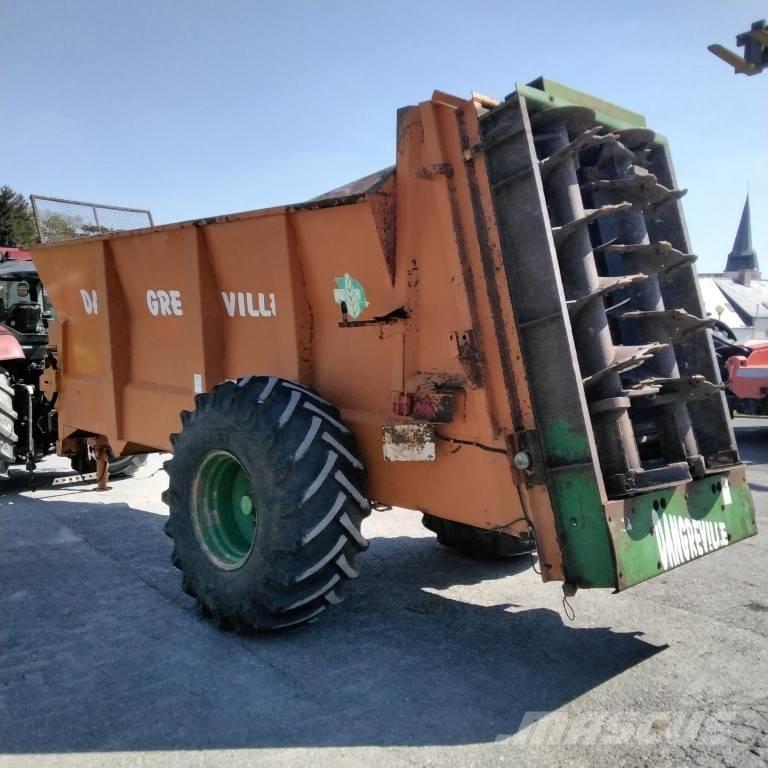 Dangreville EV 10 B1 Rozmetadlá maštaľného hnoja