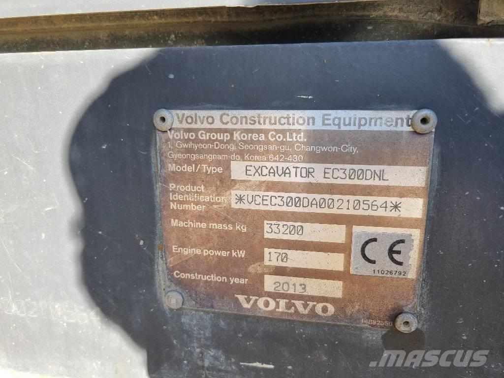 Volvo EC300DNL Pásové rýpadlá