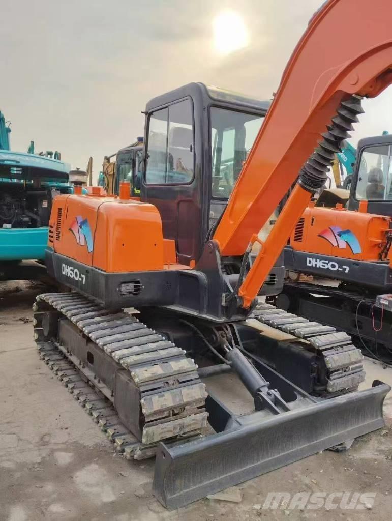Doosan 55 Pásové rýpadlá