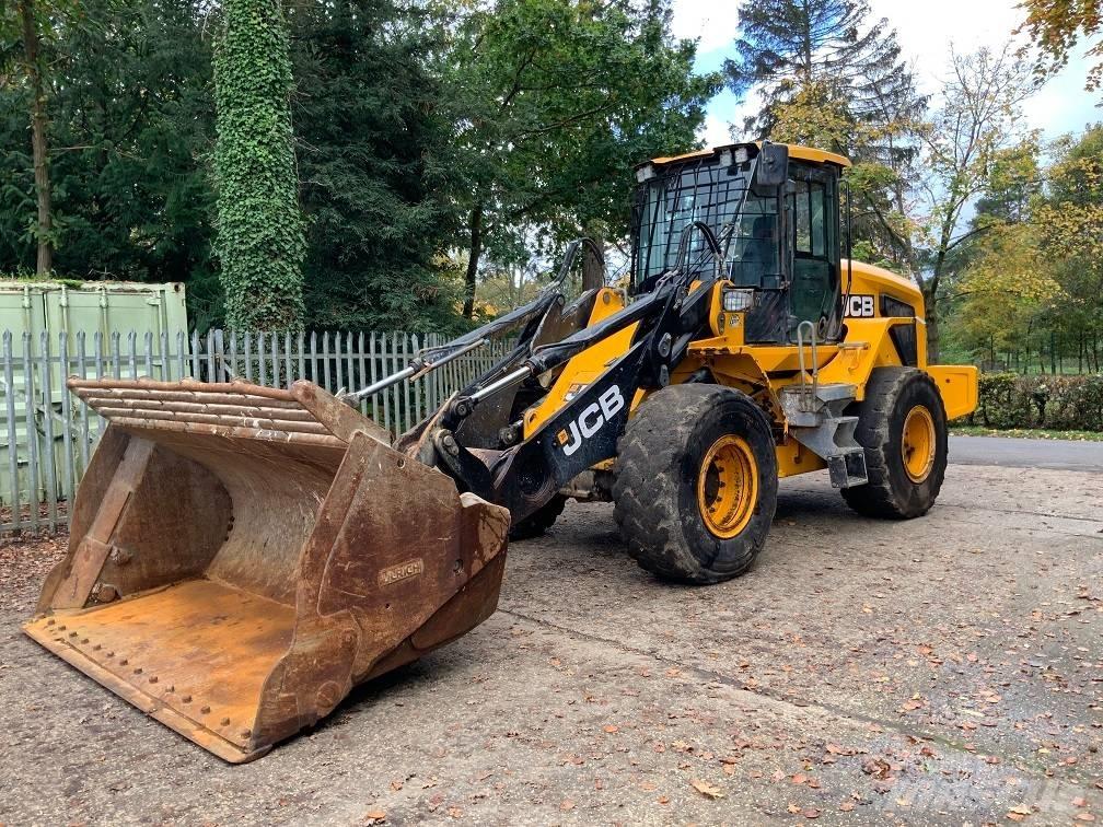 JCB 437 HT Kolesové nakladače