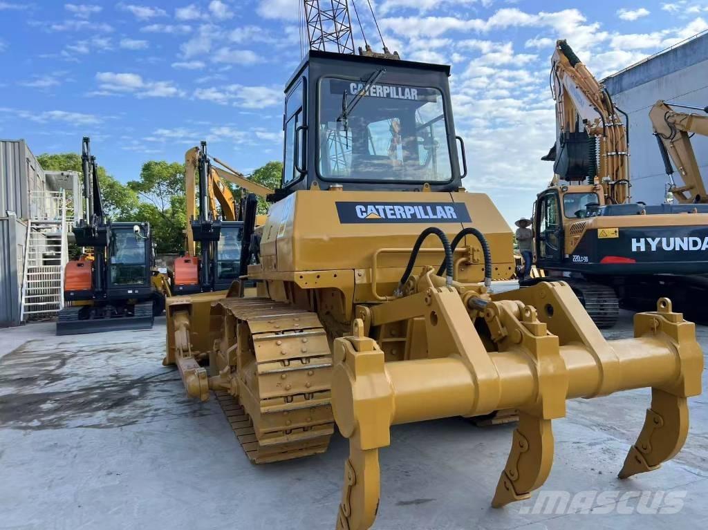 CAT D 7 G Pásové dozéry