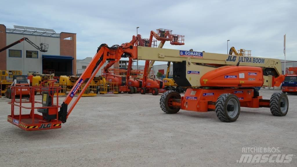 JLG 1250AJP Kĺbové plošiny