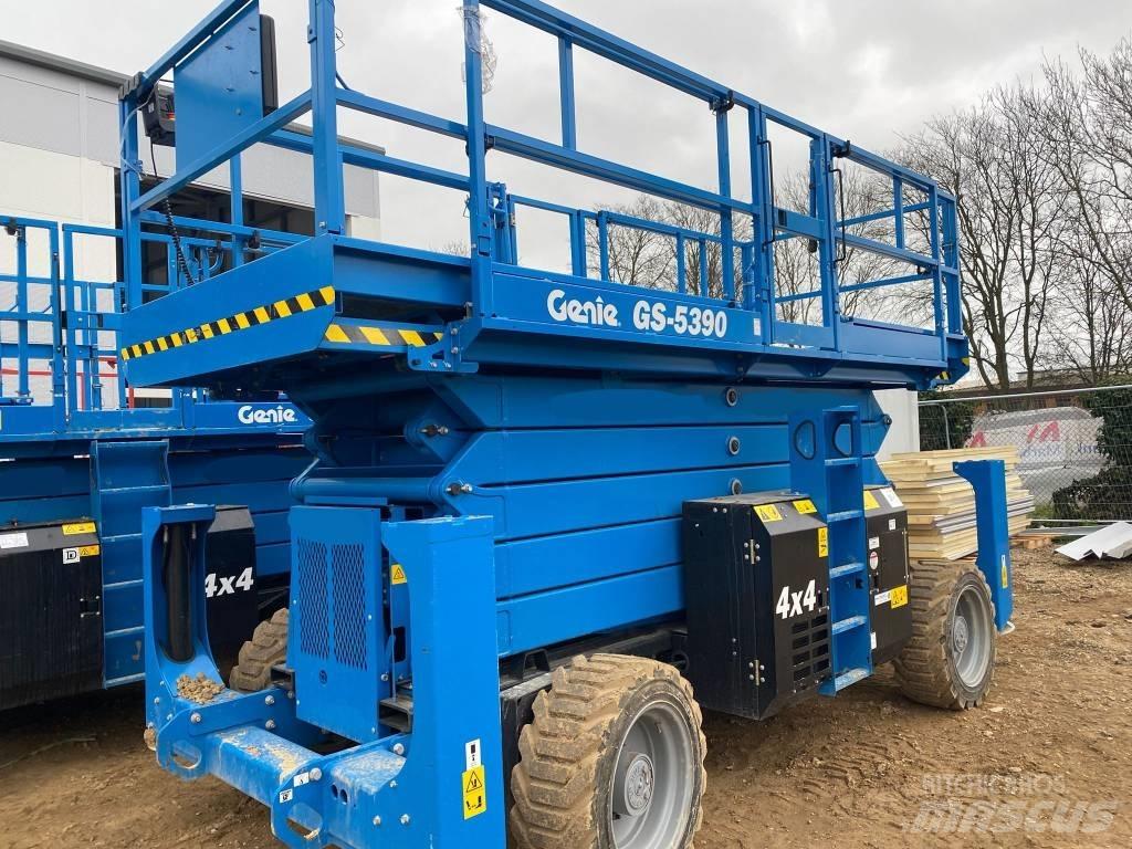 Genie GS 4390 RT Nožnicové zdvíhacie plošiny