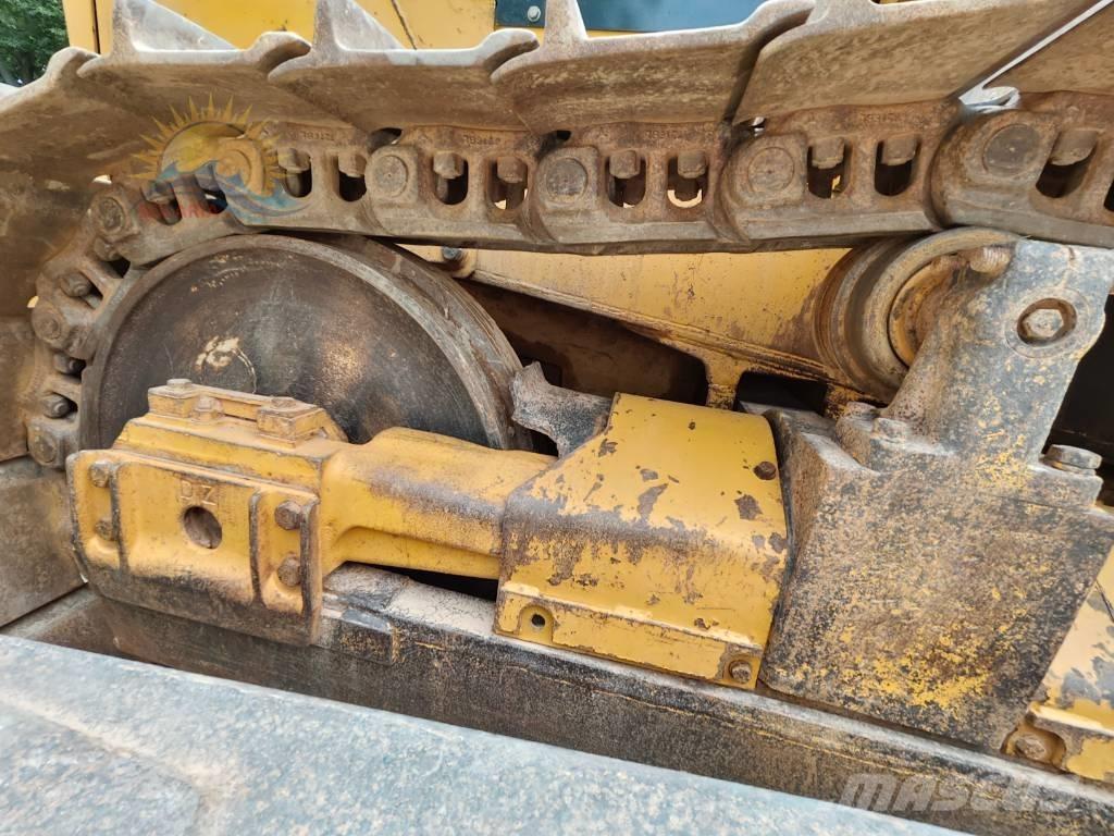 Shantui SD 22 Pásové dozéry