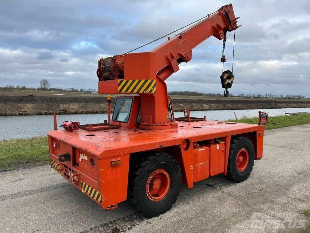 Grove AP 308 Univerzálne terénne žeriavy