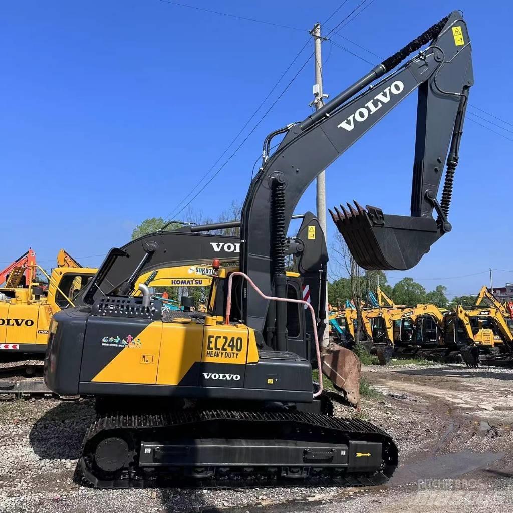 Volvo EC 240 Pásové rýpadlá
