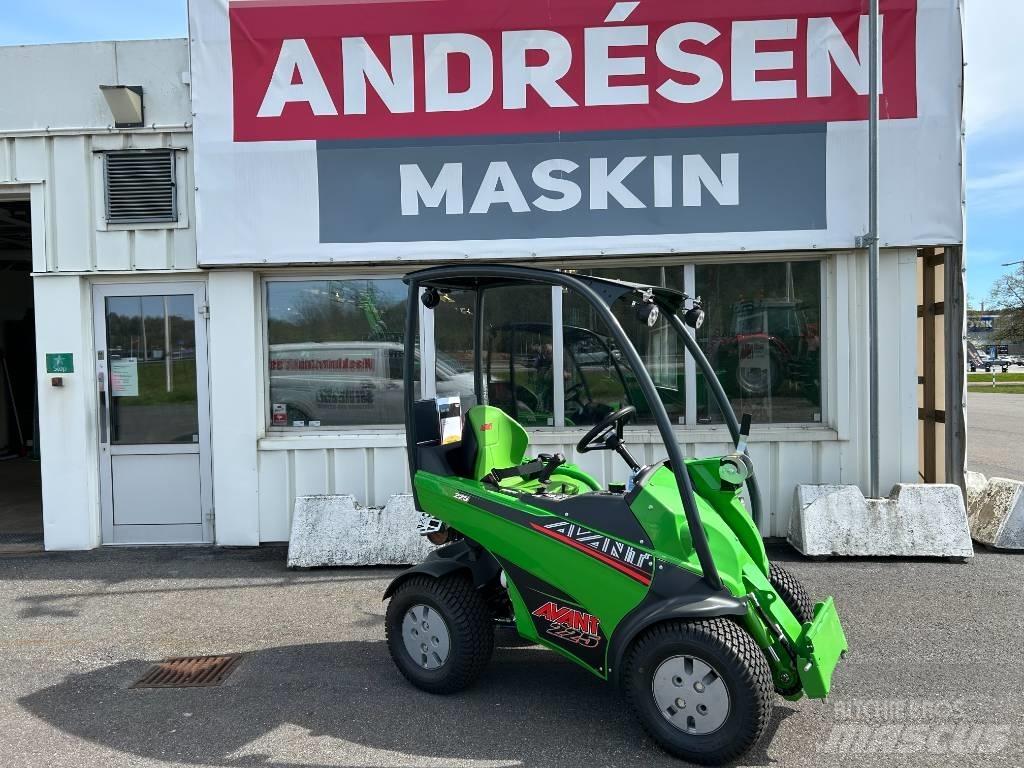 Avant 225 Šmykom riadené nakladače