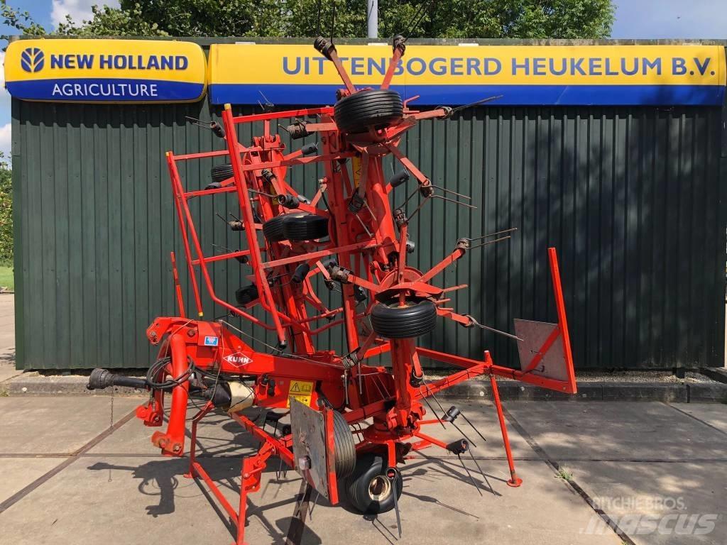 Kuhn GF 8501 M H Obracače a zhrabovače sena