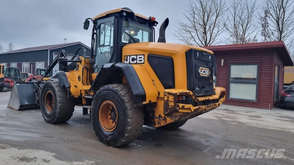 JCB 437 HT Kolesové nakladače