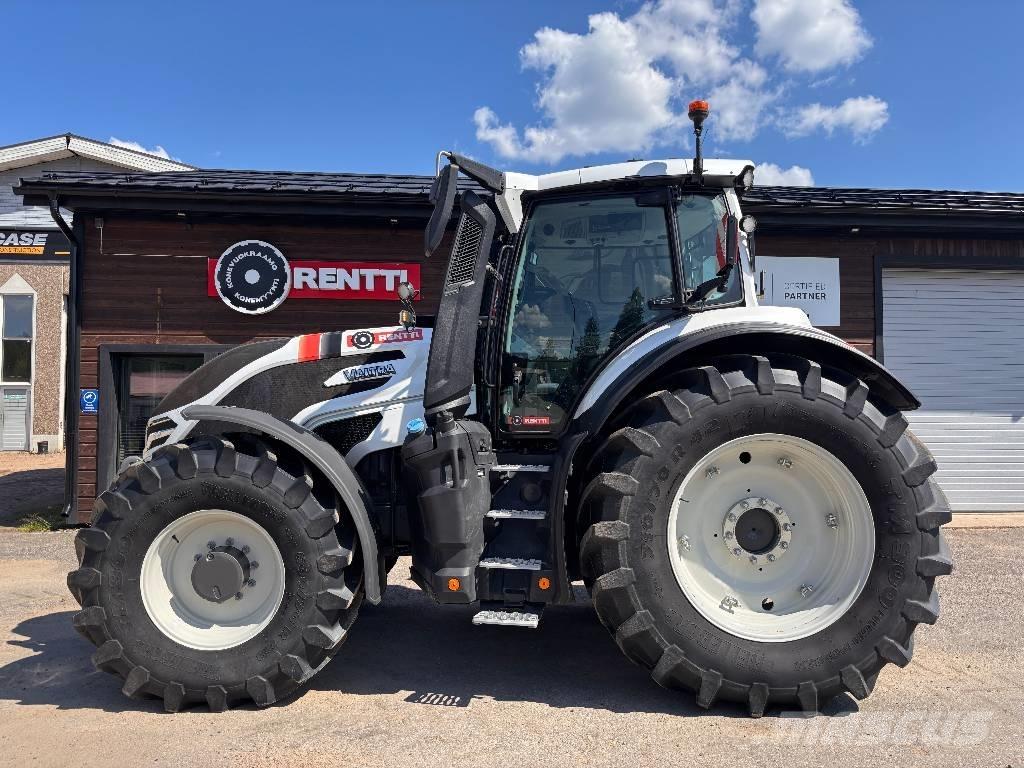 Valtra Q 305 Traktory