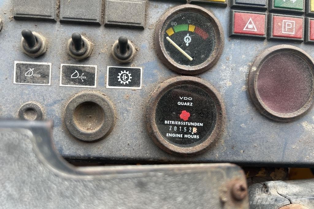Volvo BM 4400 Kolesové nakladače